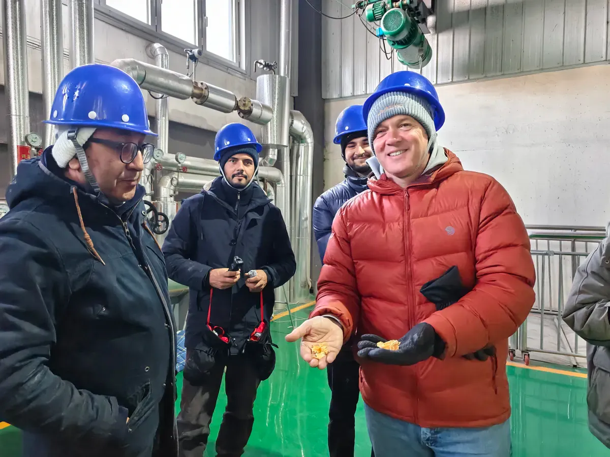 Demonstrating steam flaked corn technology to customers